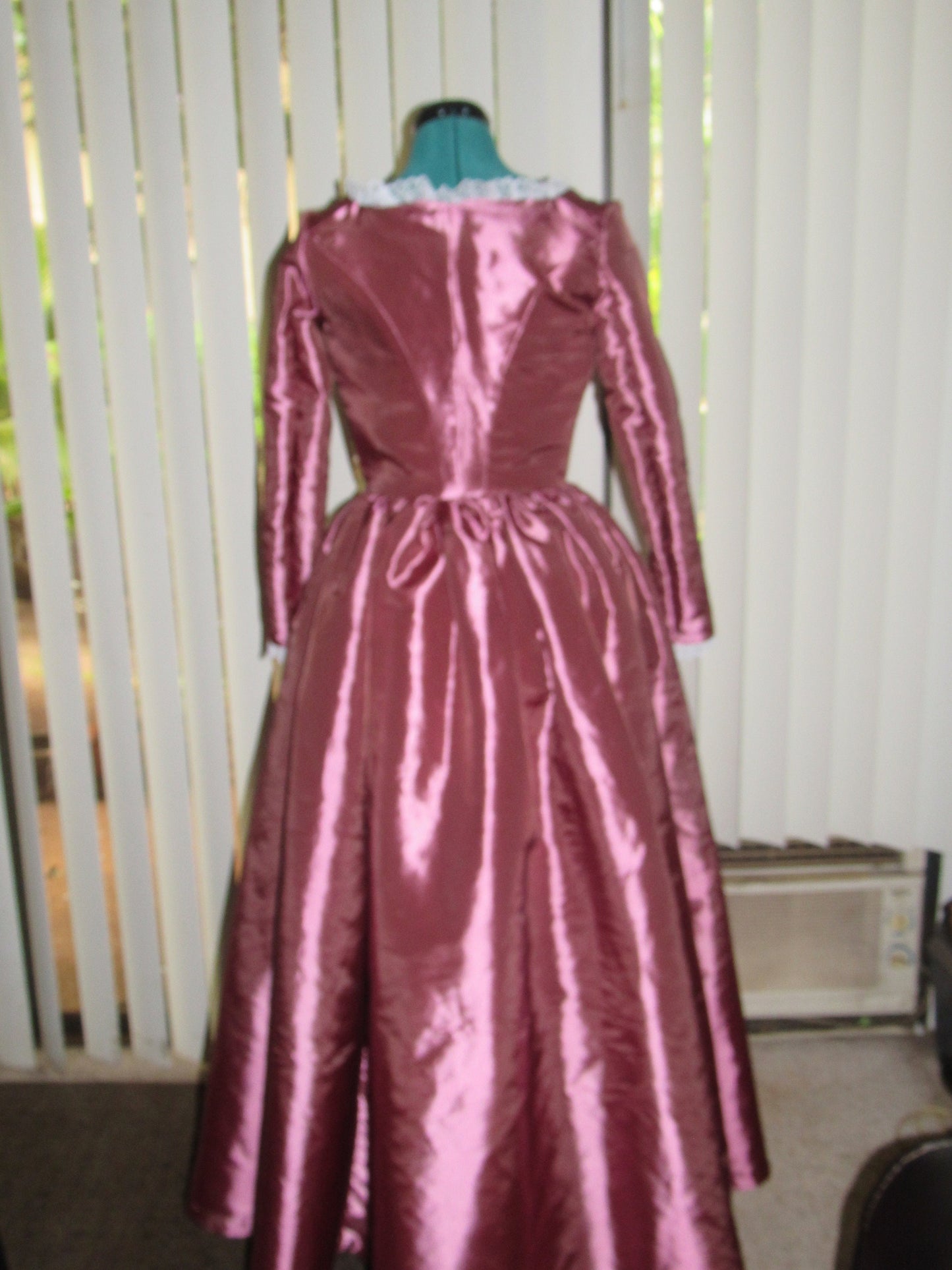 Historical Colonial Gown Costume Cosplay for Teens/Adults