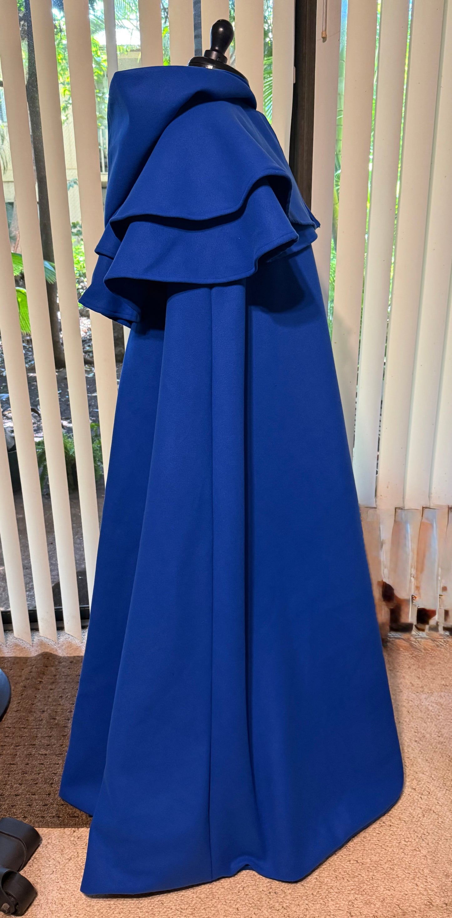 Deluxe Renaissance Medieval Cosplay Costume Cape for Teens Adults
