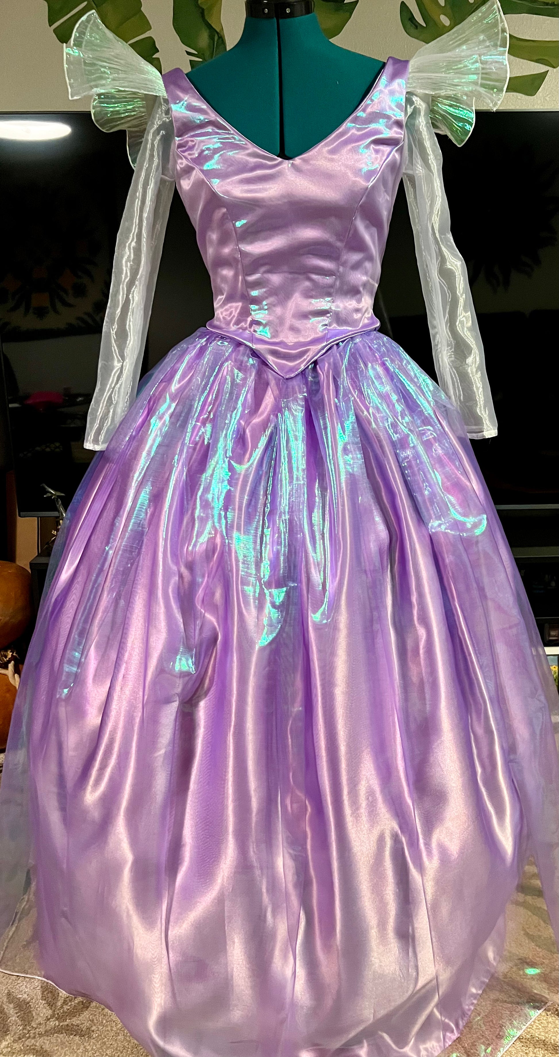 Good Witch Lilac Dress Costume Cosplay Gown for Teens/Adults Aloha Girl Costumes Good Witch Lilac Dress Costume Cosplay Gown for Teens/Adults Aloha Girl Costumes