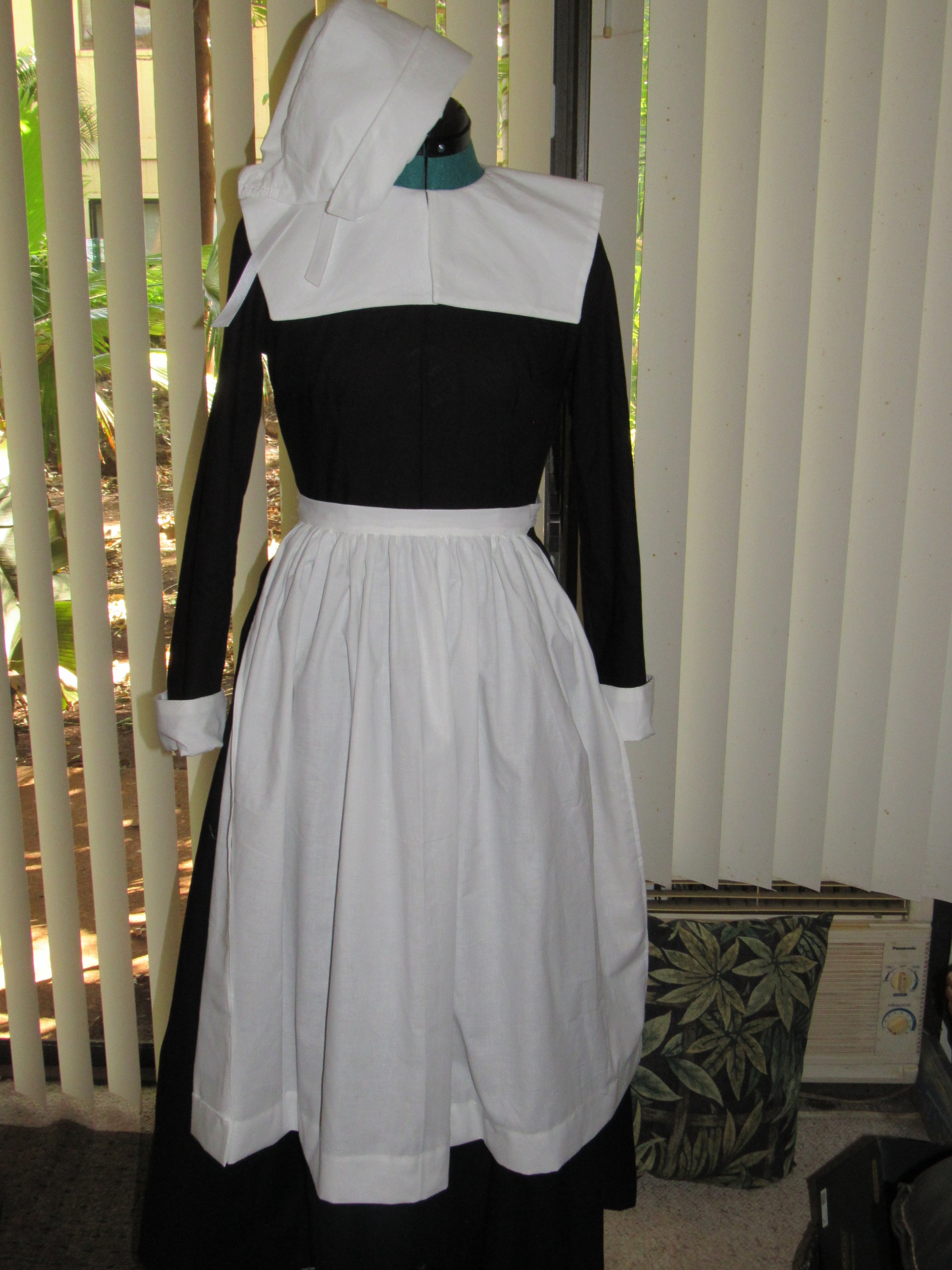 1770s Colonial Early American Pioneer Pilgrim Costume Cosplay for Teen – Aloha Girl Costumes 1770s Colonial Early American Pioneer Pilgrim Costume Cosplay for Teen – Aloha Girl Costumes