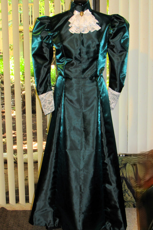 Edwardian Victorian Cosplay Costume for Adults