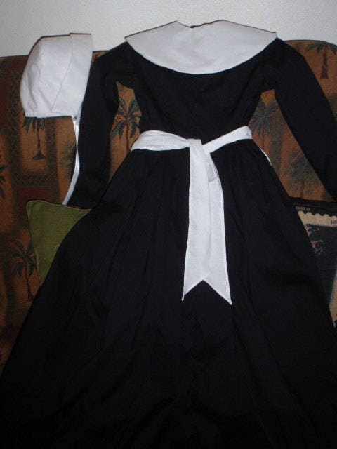 4 Pc Colonial Early American Pioneer Pilgrim Costume for good Girls Dress Apron Collar Coif